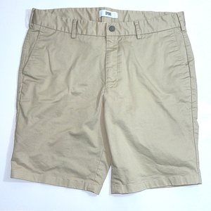 Spoke khaki shorts. Build B Size 35 with 9” inseam.‎ Excellent used condition.